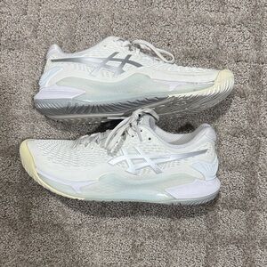 ASICS Women's White and Gray Athletic Shoes